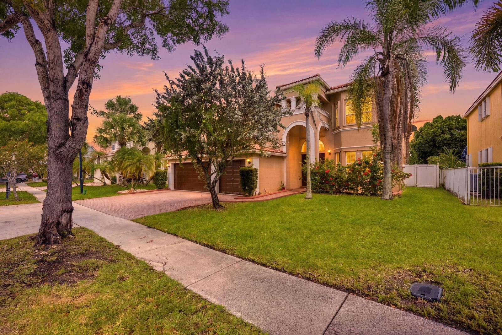 16918 SW 16th Street, Pembroke Pines, FL 33027 photo 3
