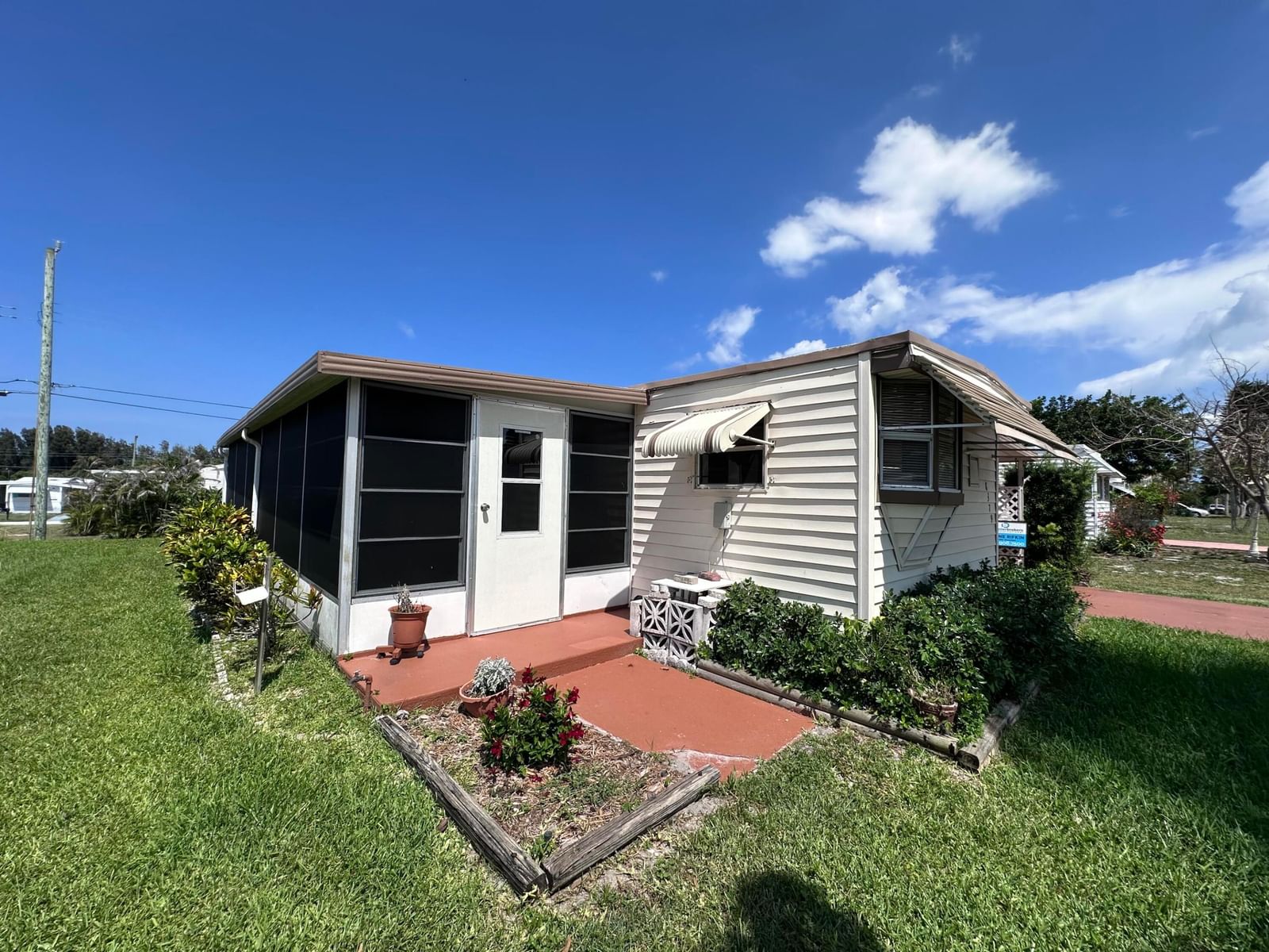 8379 SE Eagle Avenue, Hobe Sound, FL 33455 photo 2
