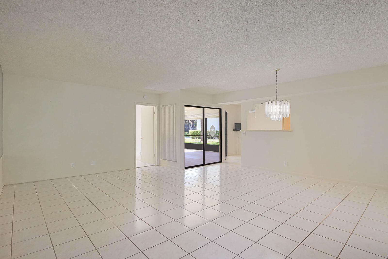 3367 Perimeter Drive, Greenacres, FL 33467 photo 3