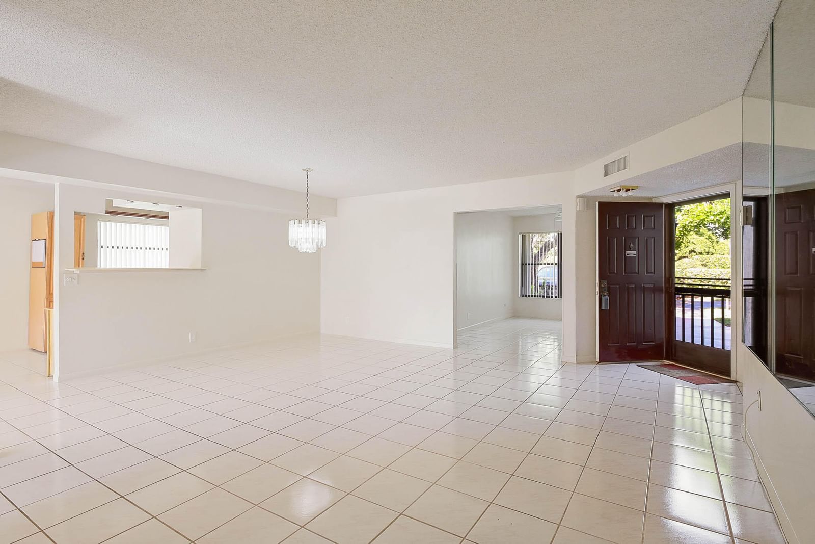 3367 Perimeter Drive, Greenacres, FL 33467 photo 4