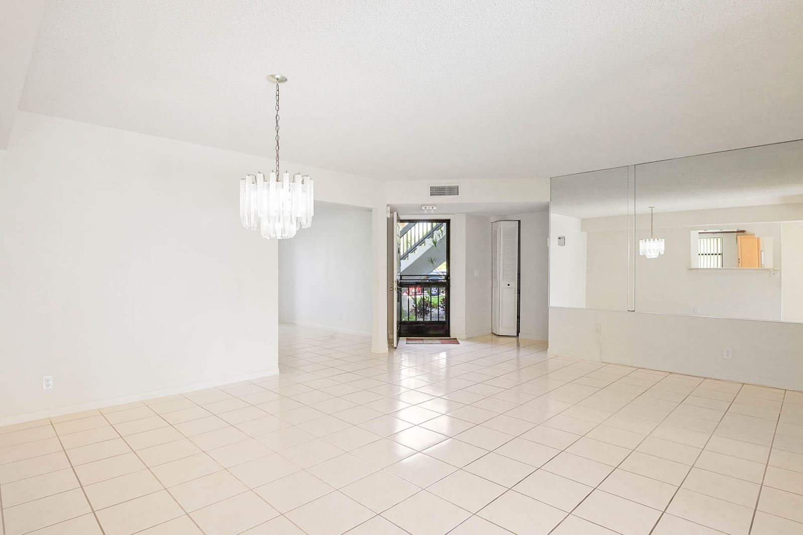 3367 Perimeter Drive, Greenacres, FL 33467 photo 5