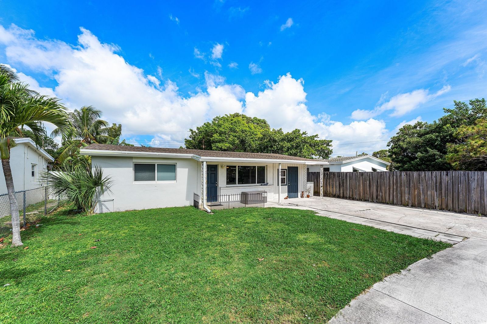 707 S Broadway, Lantana, FL 33462 photo 4