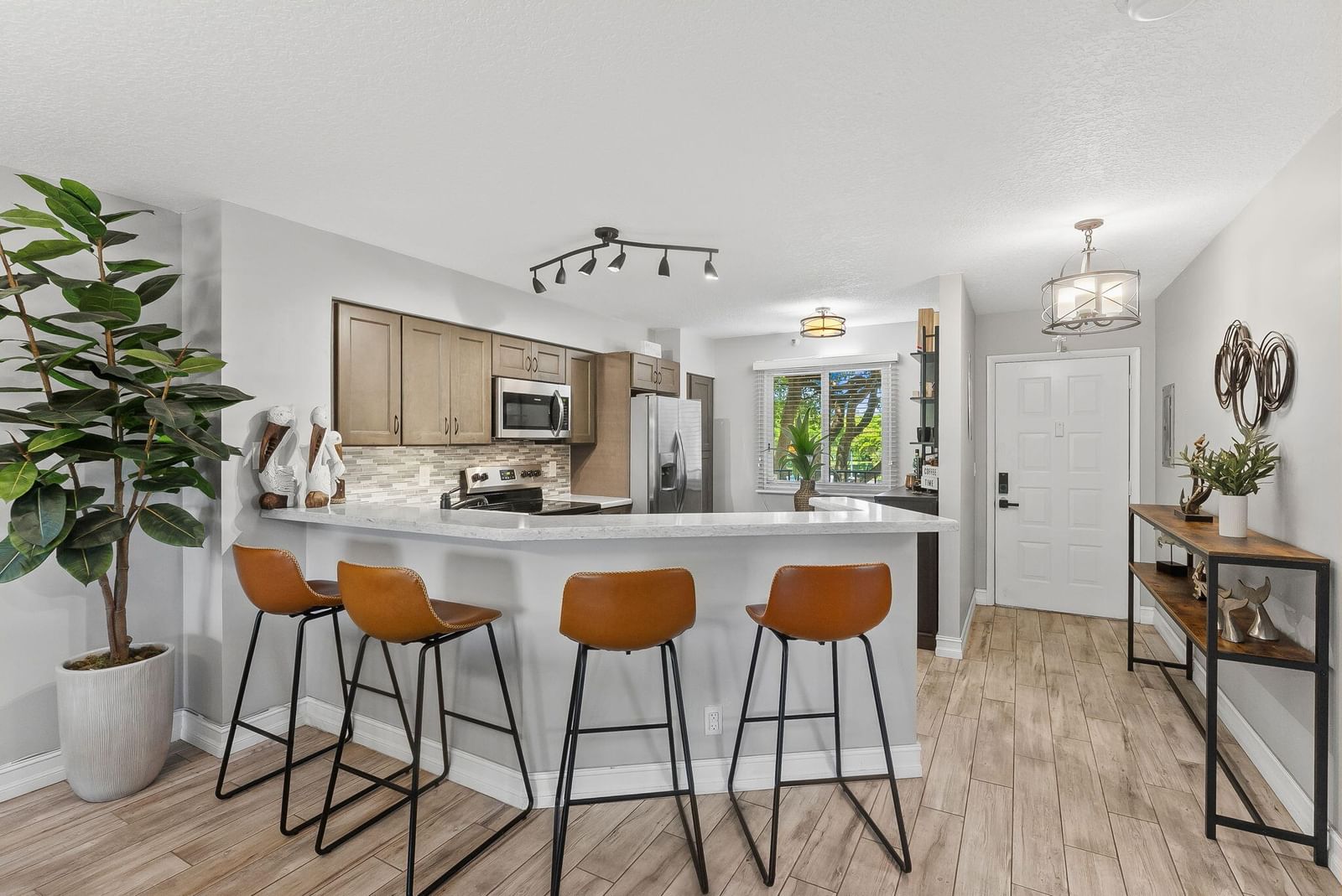 2215 Cypress Island Drive #301, Pompano Beach, FL 33069 photo 2