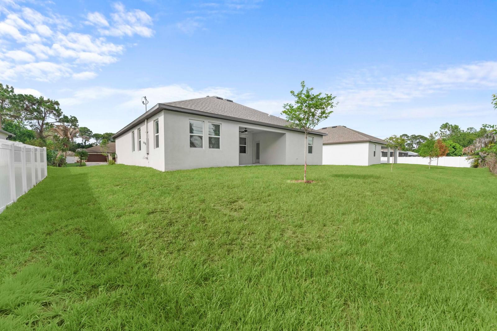 8016 102nd Court, Vero Beach, FL 32967 photo 5