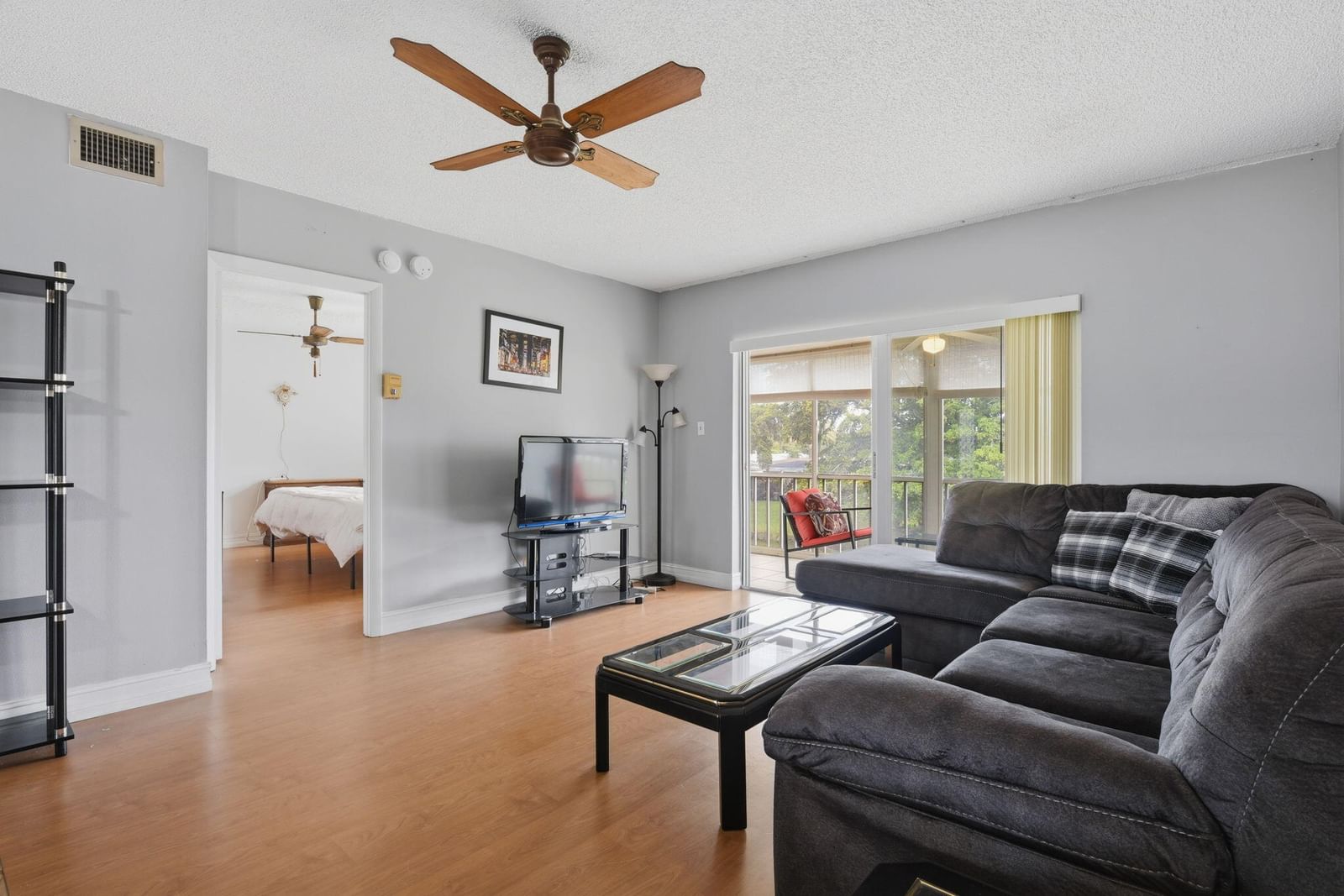 7505 NW 5TH Place #203, Margate, FL 33063 photo 4