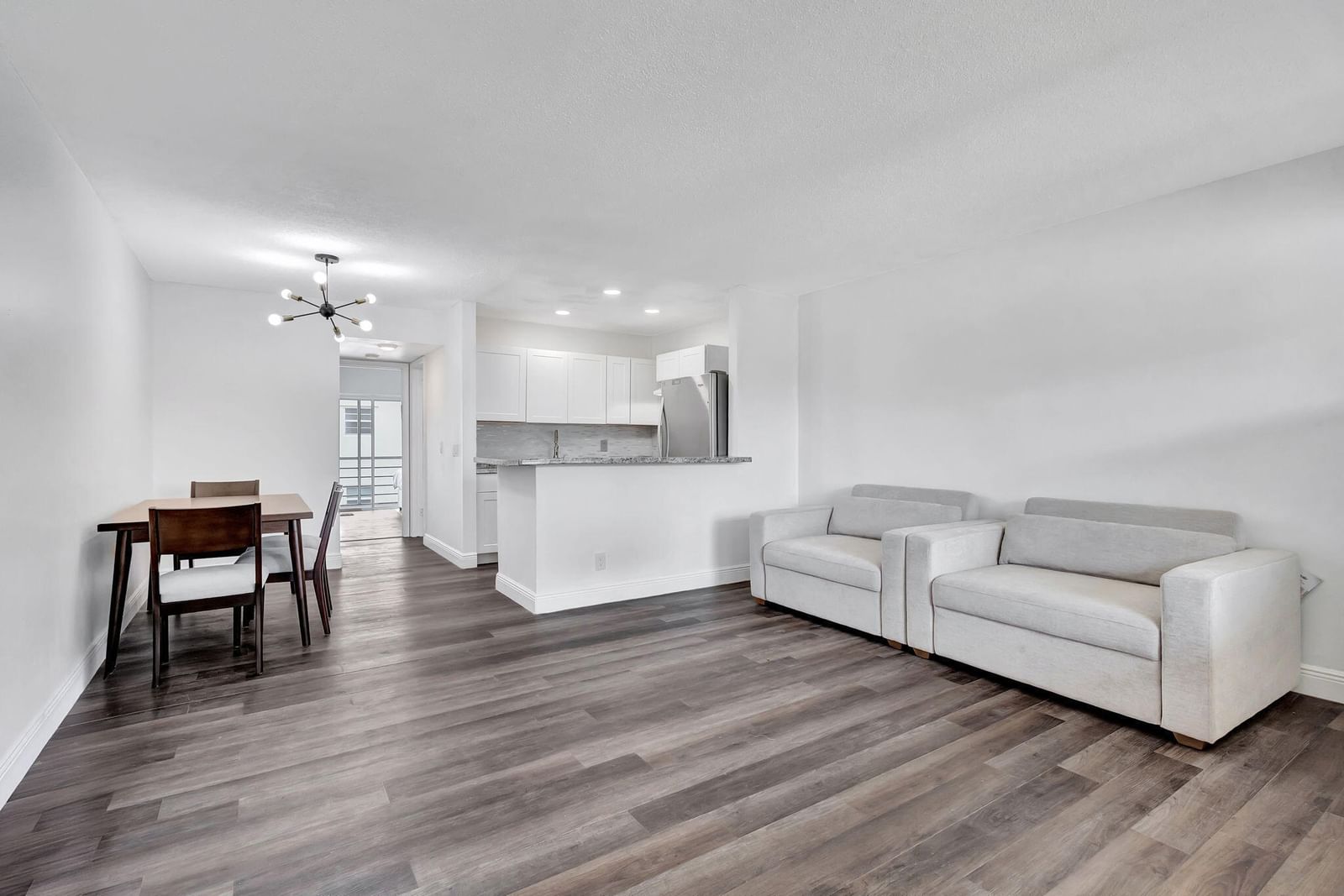 211 Sheffield I, West Palm Beach, FL 33417 photo 4