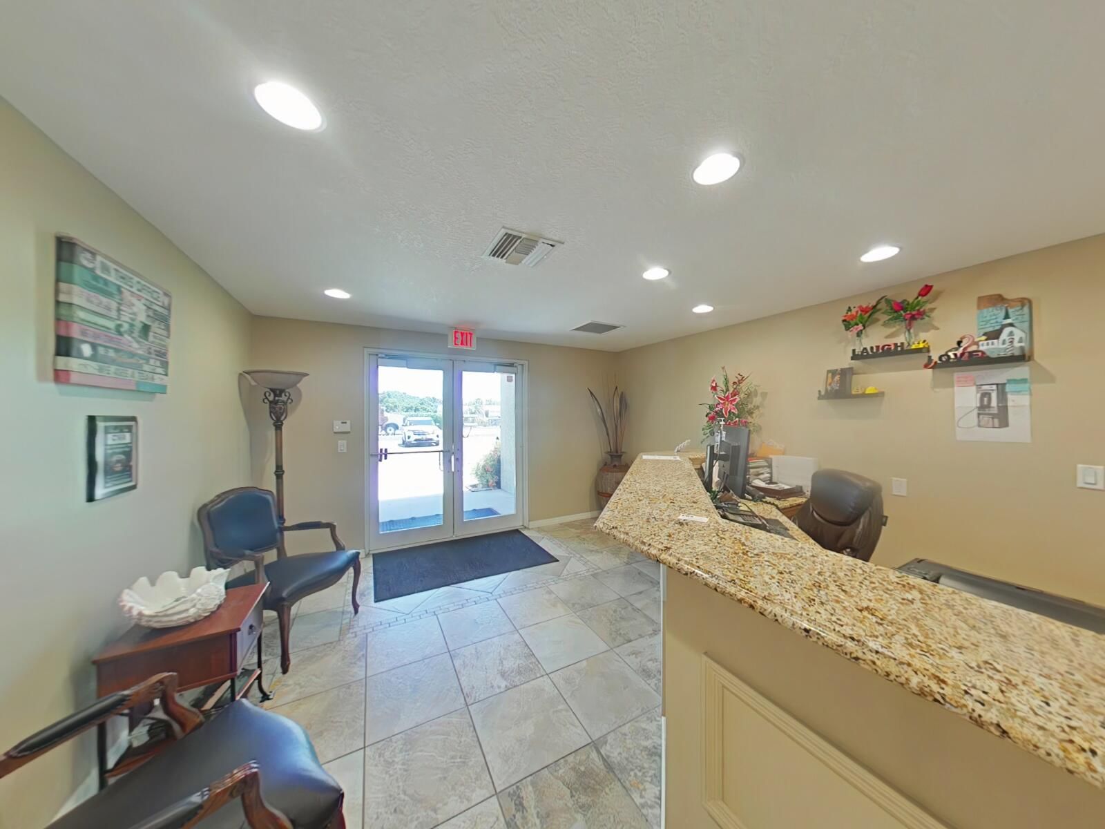 806 NW 9th Street, Okeechobee, FL photo 3