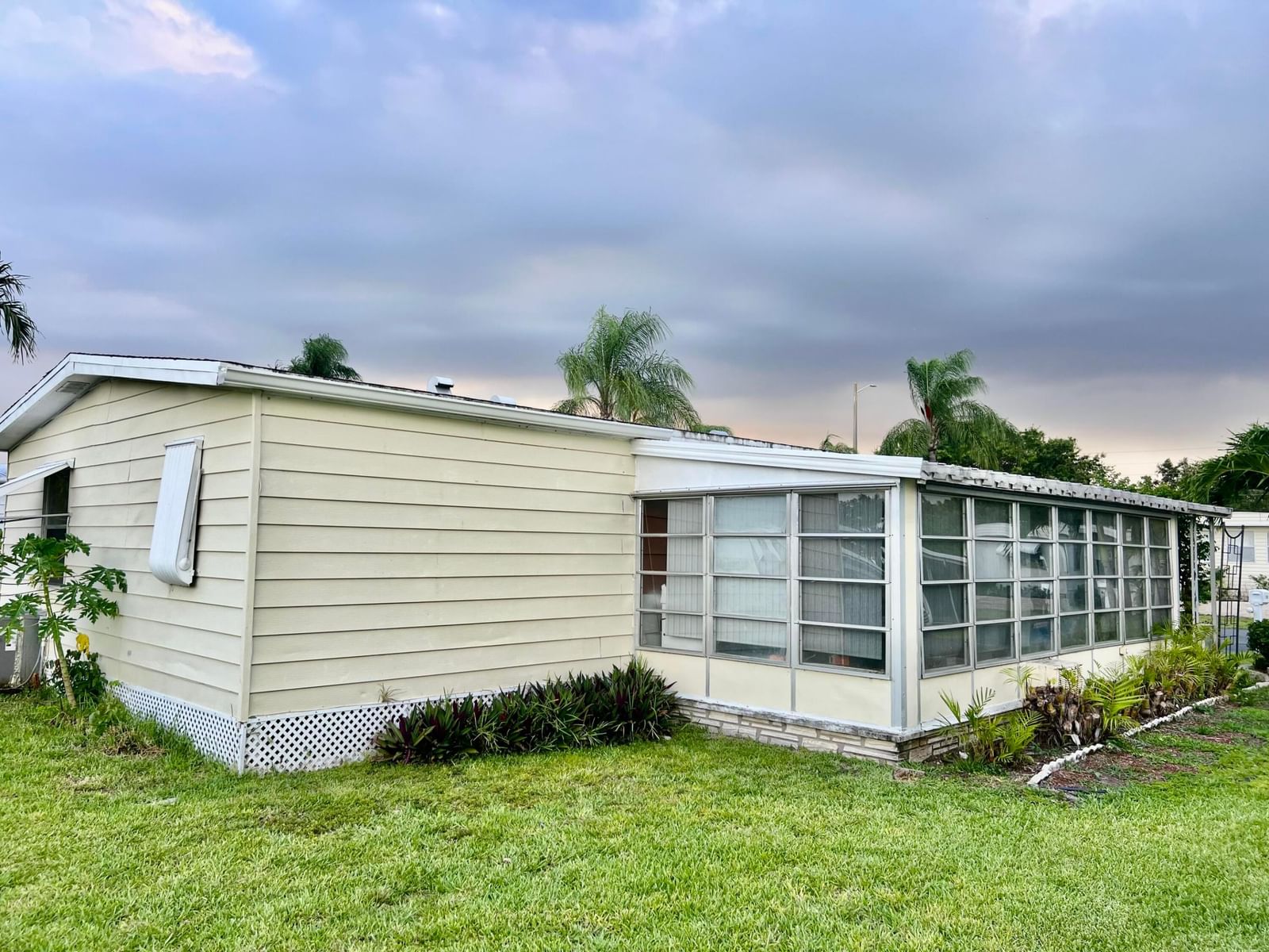 6730 NW 45th Terrace TER #Lot Q-04, Coconut Creek, FL 33073 photo 4