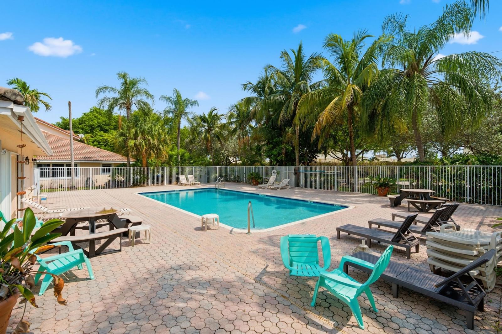 8417 NW 40th Court, Sunrise, FL 33351 photo 5