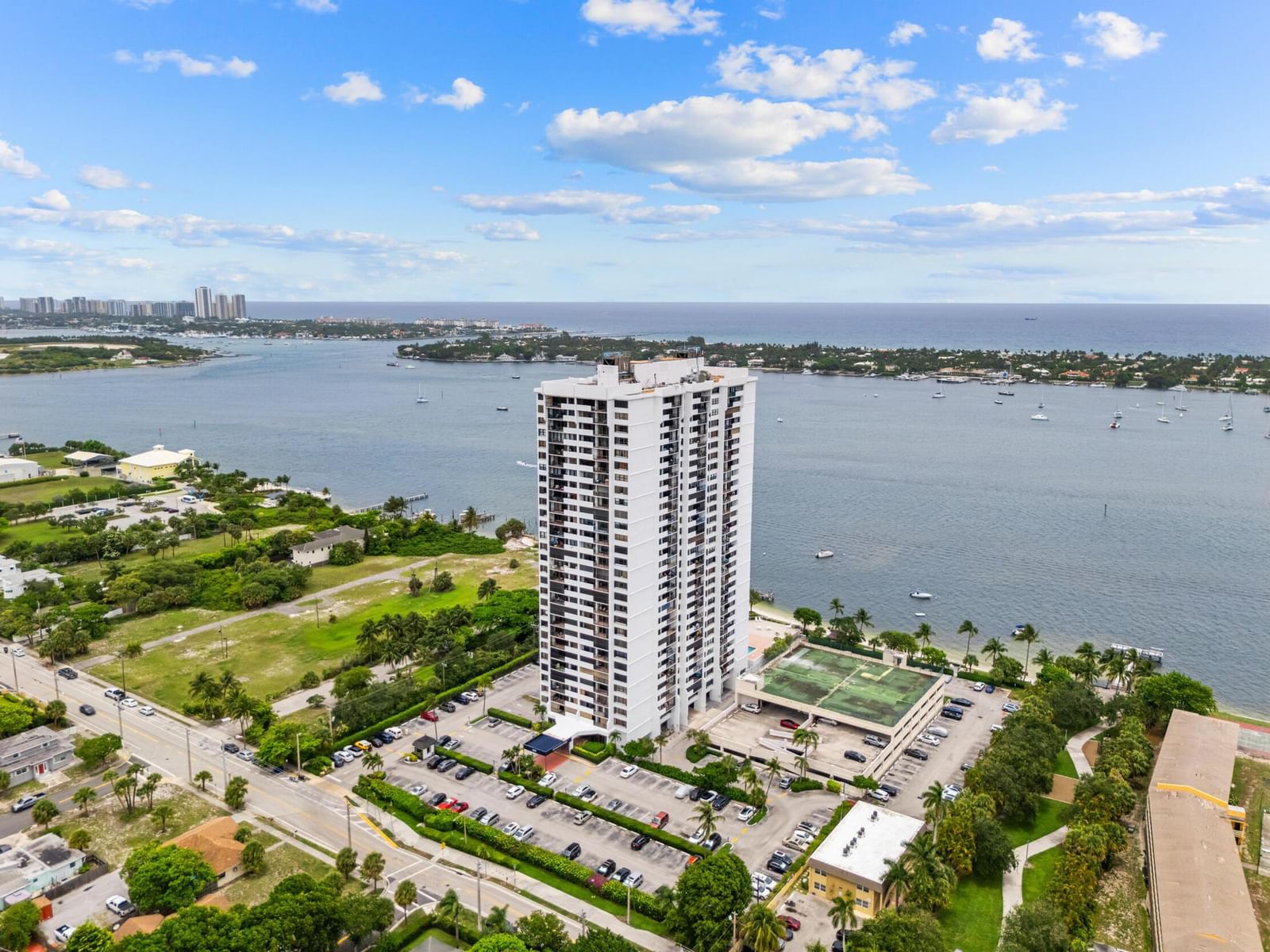 5600 N Flagler Drive #402, West Palm Beach, FL 33407 photo 2
