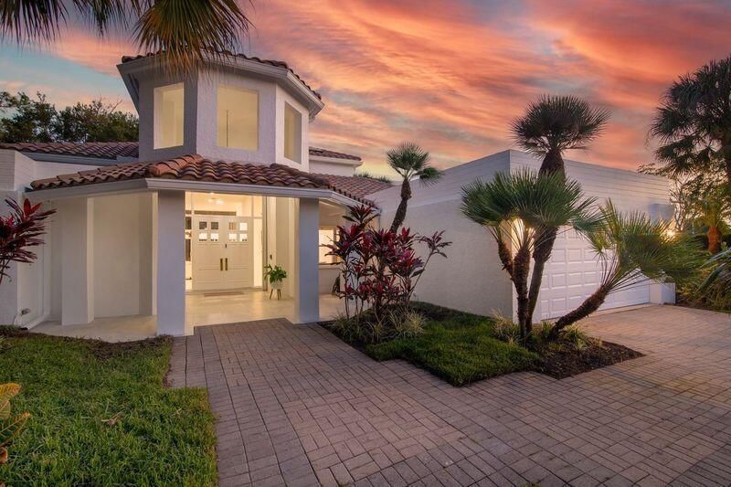 1084 Seagull Park Road S, West Palm Beach, FL 33411 photo 2