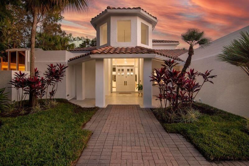 1084 Seagull Park Road S, West Palm Beach, FL 33411 photo 3