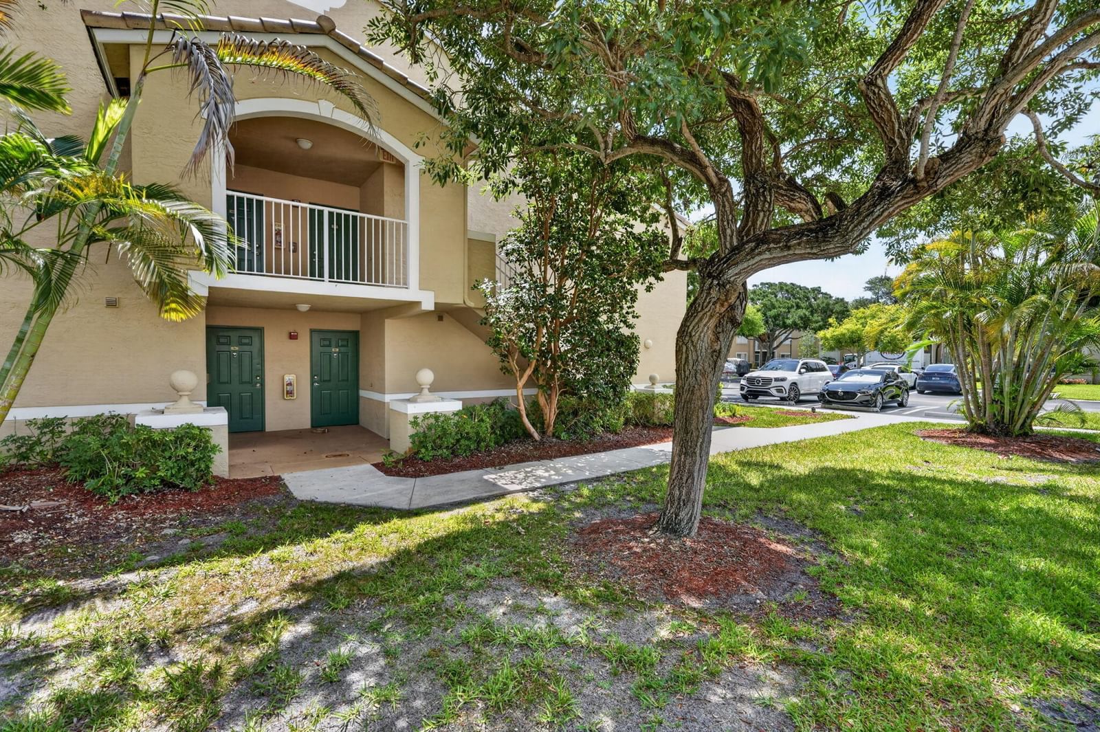 236 Village Boulevard #1202, Tequesta, FL 33469 photo 2