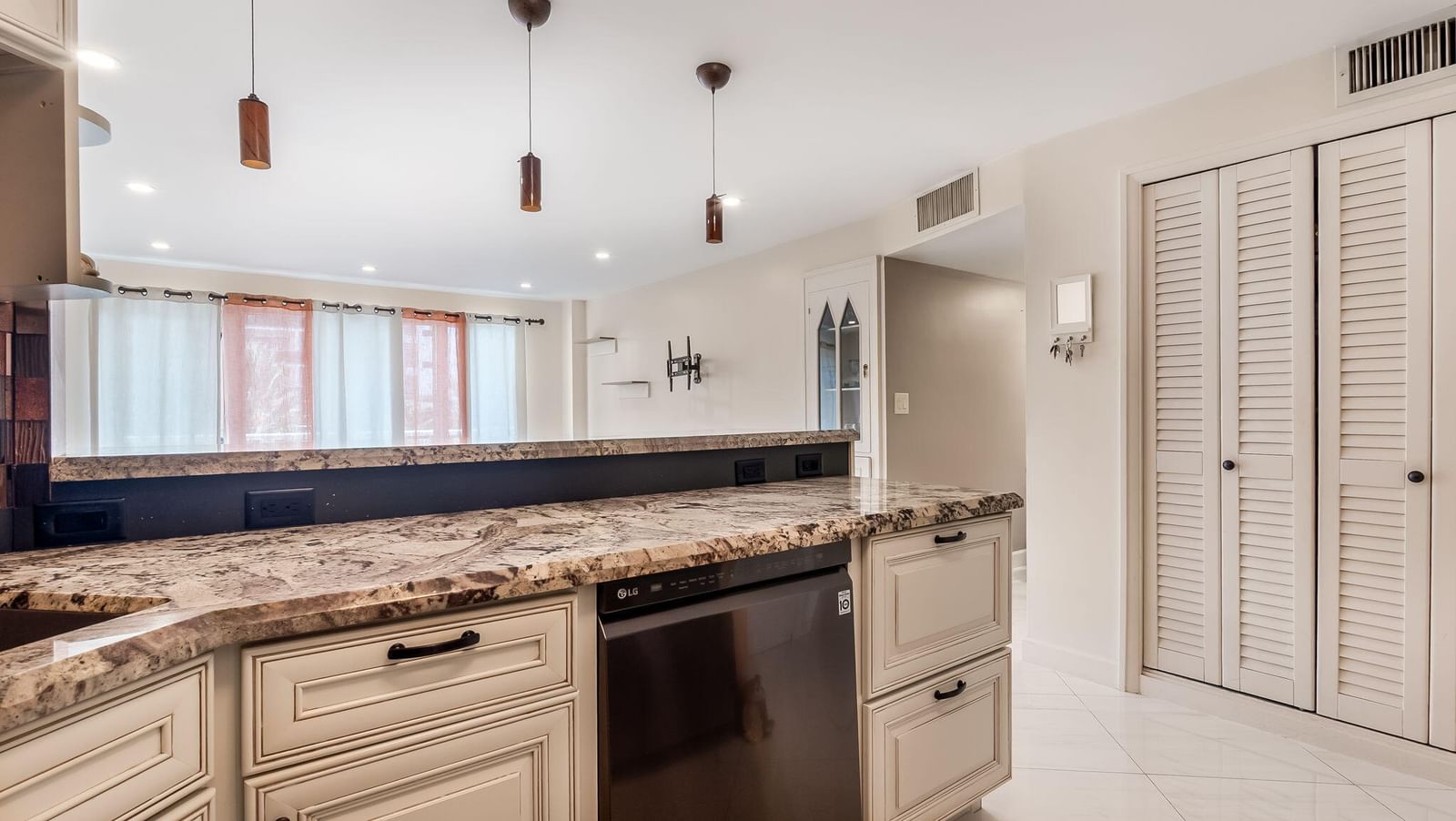 133 N Pompano Beach Boulevard #204, Pompano Beach, FL 33062 photo 5