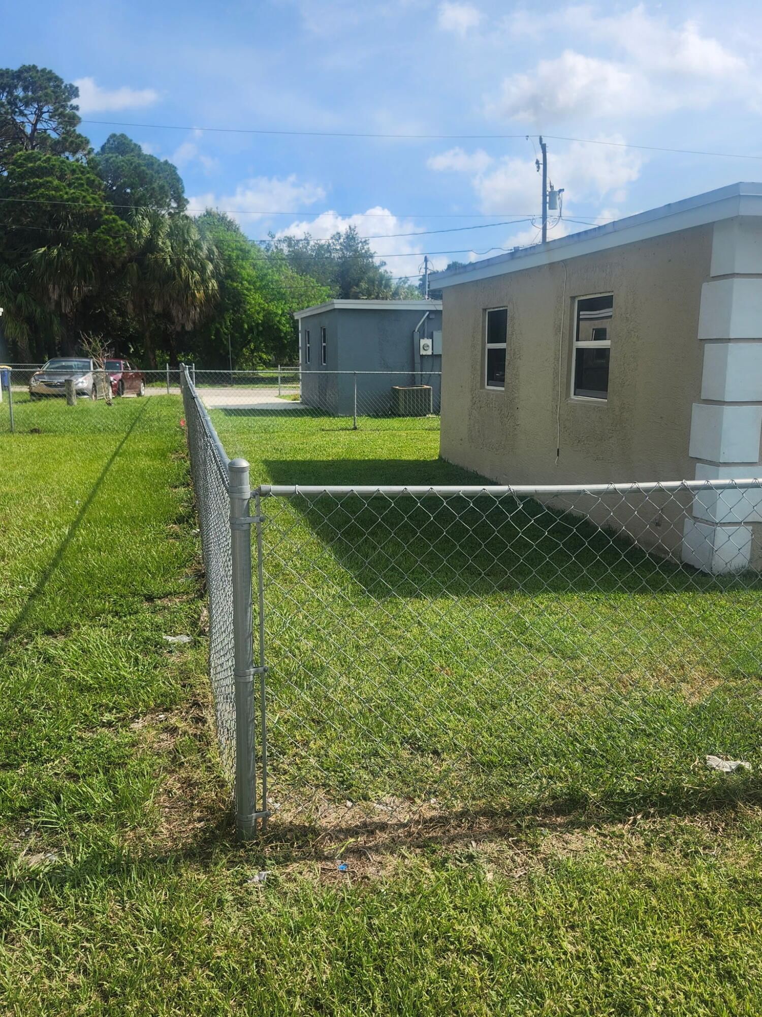 2504 Wilkins Avenue, Fort Pierce, FL 34947 photo 3