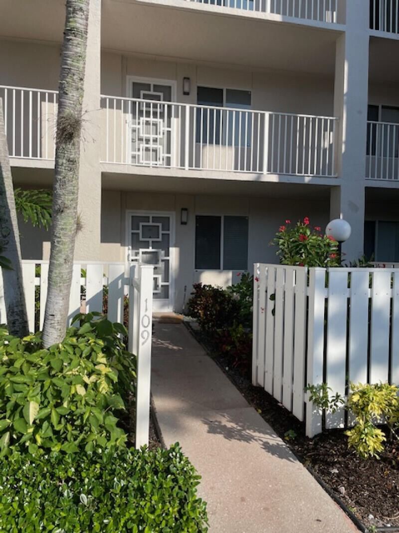 14111 Royal Vista Drive #109, Delray Beach, FL 33484 photo 2