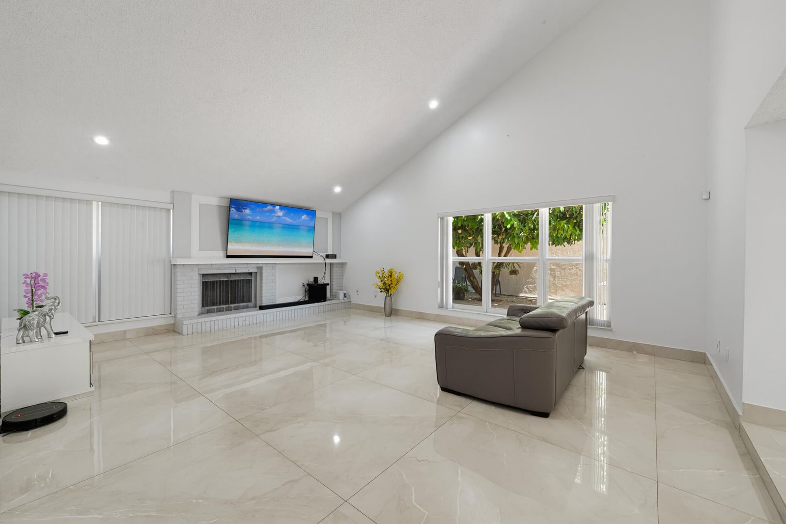 8811 SW 150th Place Circle, Miami, FL 33196 photo 3