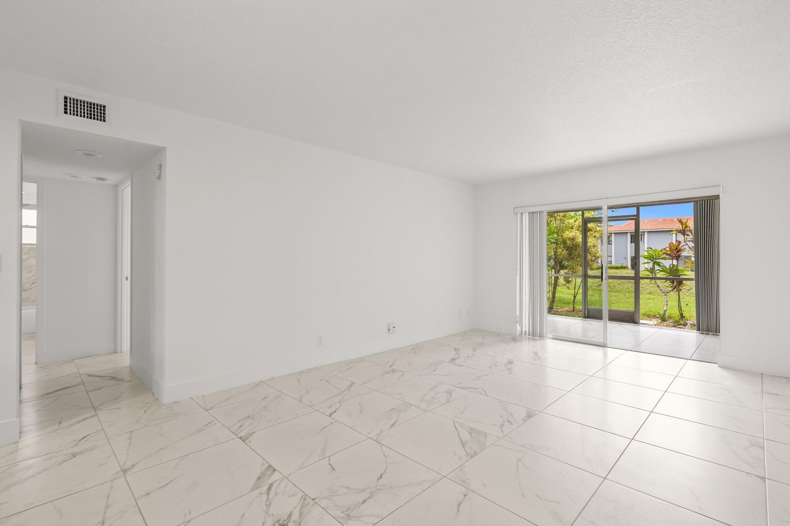 3090 Holiday Springs Boulevard #Unit 109, Margate, FL 33063 photo 5