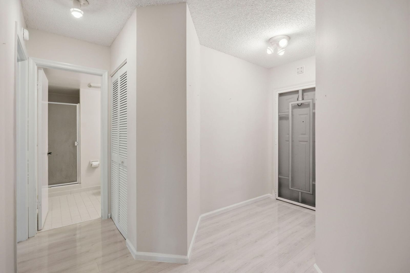 10110 Cedar Point Boulevard #206, Boynton Beach, FL 33437 photo 3