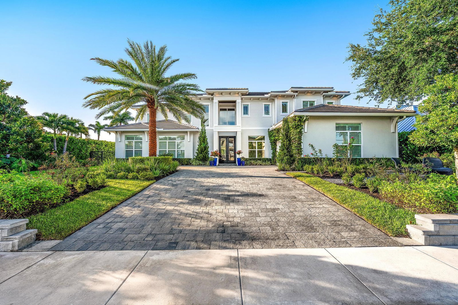 2169 Driftwood Circle, Palm Beach Gardens, FL 33410 photo 2