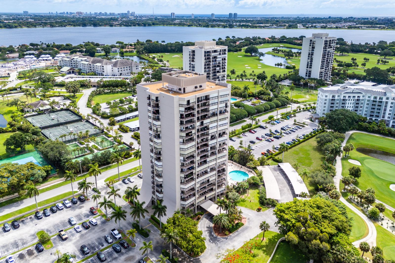 2425 Presidential Way #Ph5, West Palm Beach, FL 33401 photo 2