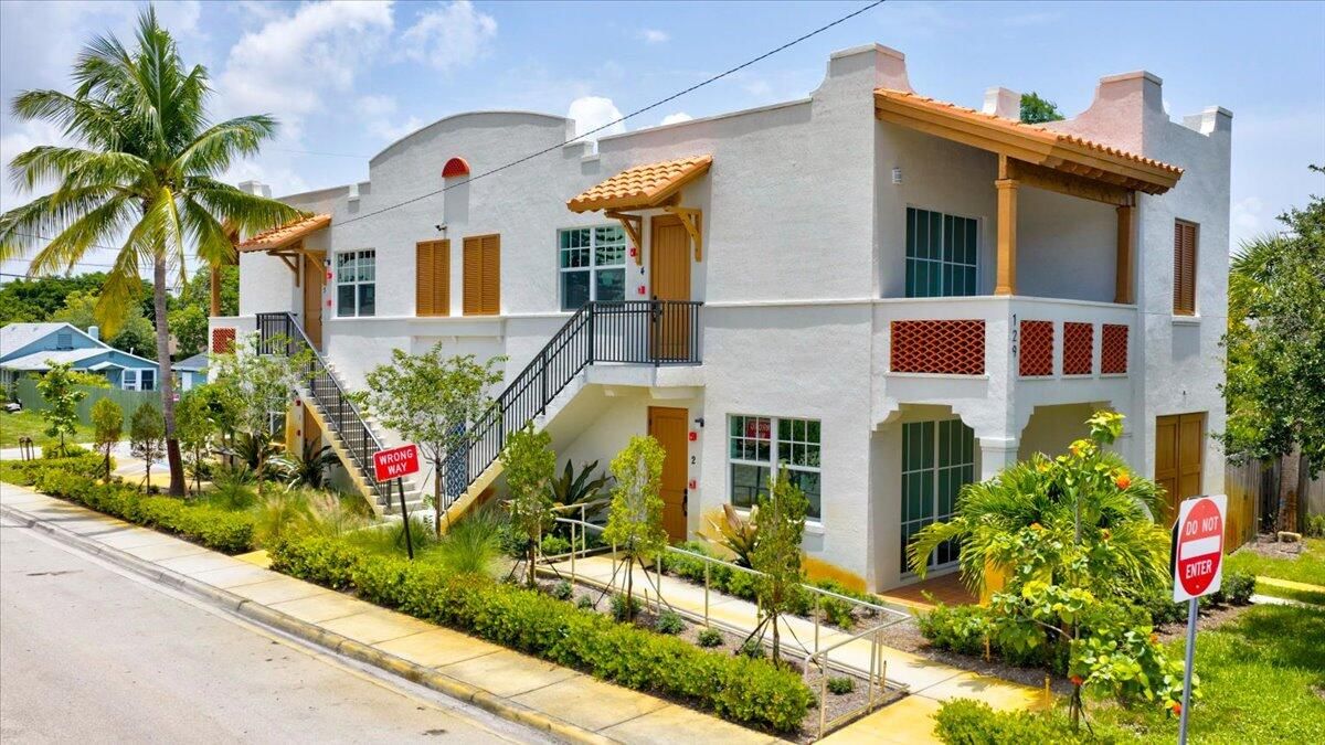 129 S K Street, Lake Worth, FL 33460 photo 2
