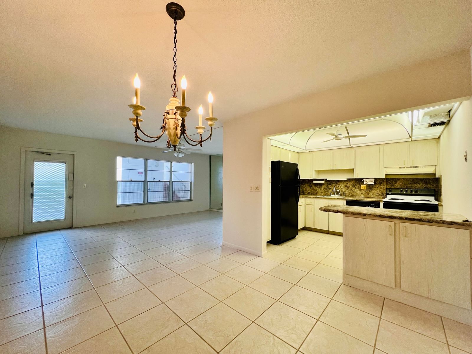 107 Wellington D, West Palm Beach, FL 33417 photo 4