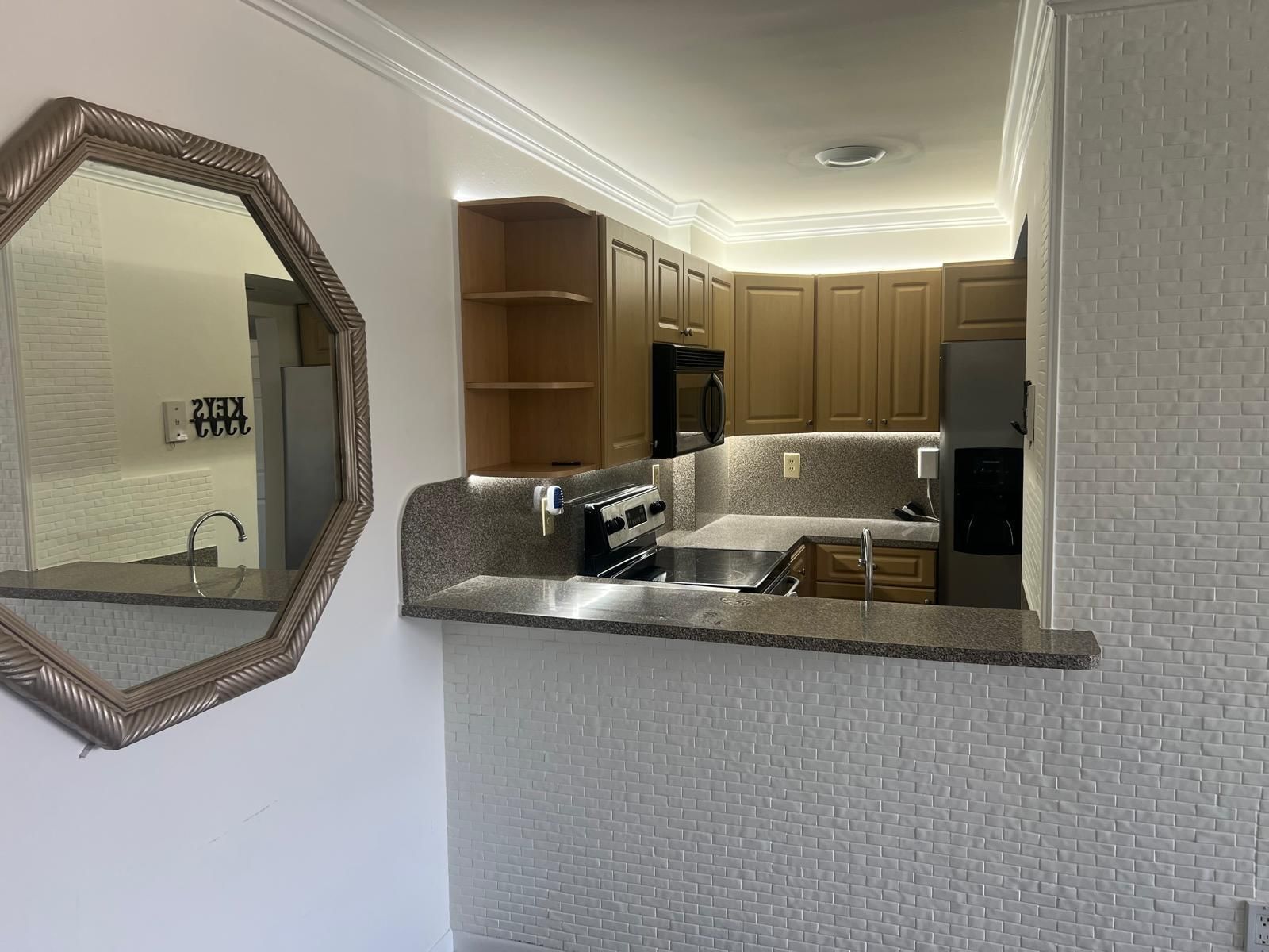 8145 NW 7th Street #208, Miami, FL 33126 photo 4