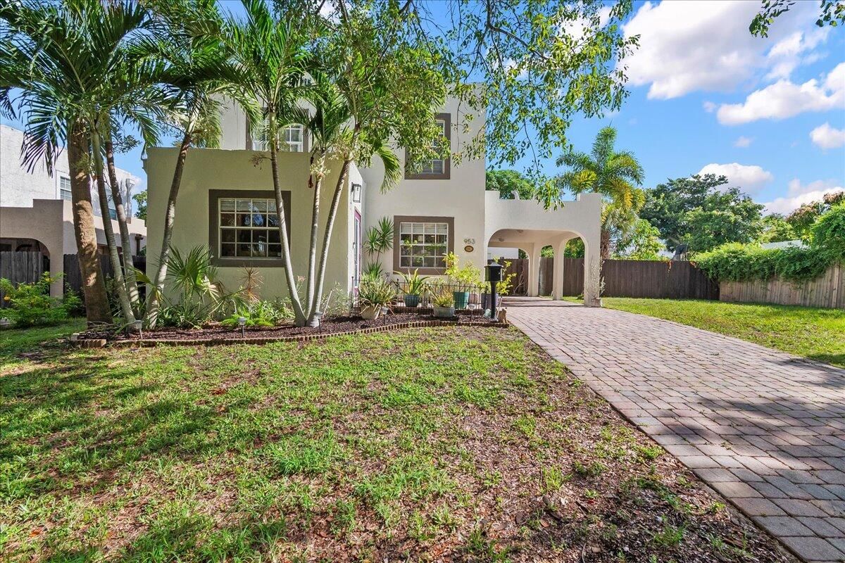 953 39th Court, West Palm Beach, FL 33407 photo 2