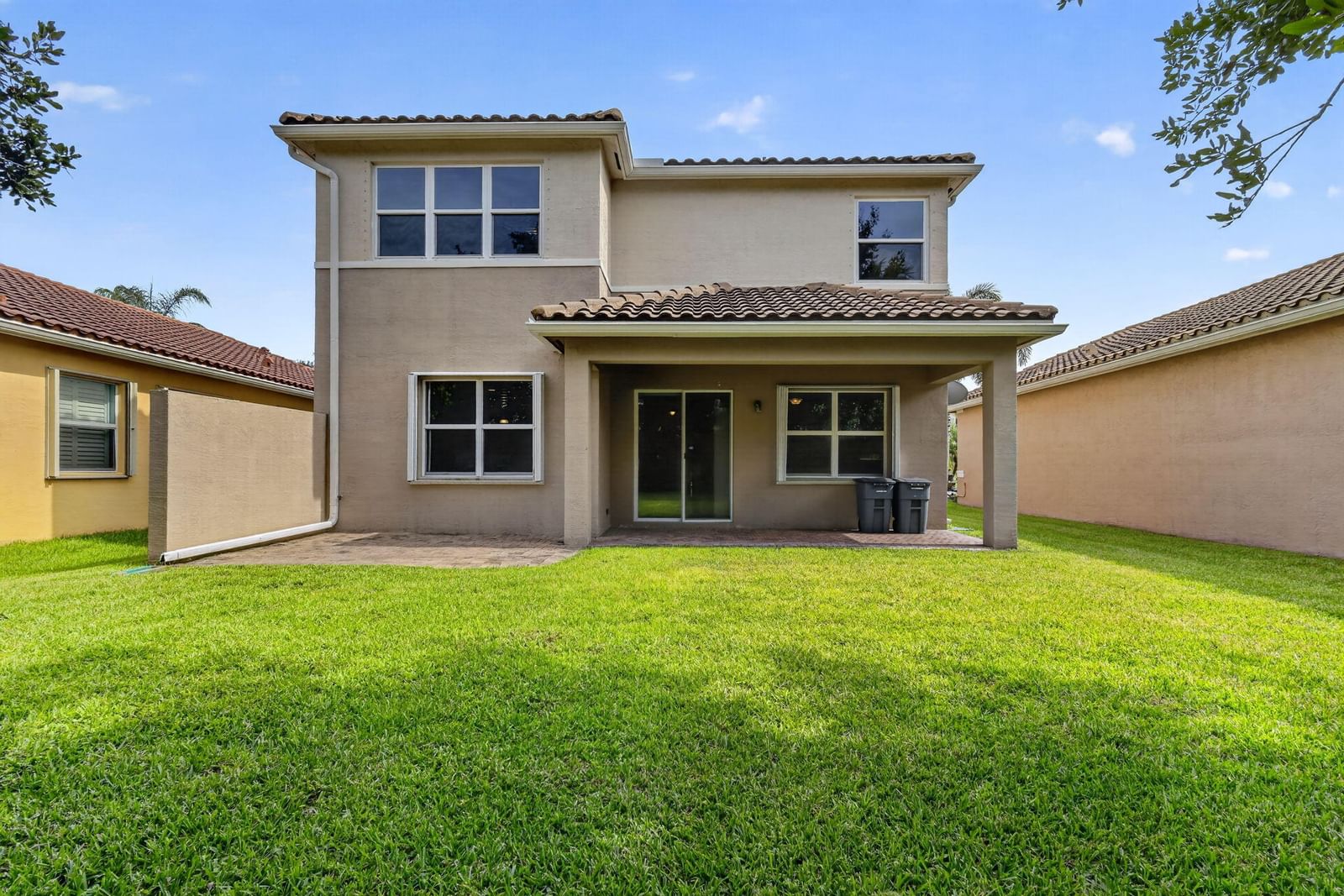 8135 Cantabria Falls Drive, Boynton Beach, FL 33473 photo 2