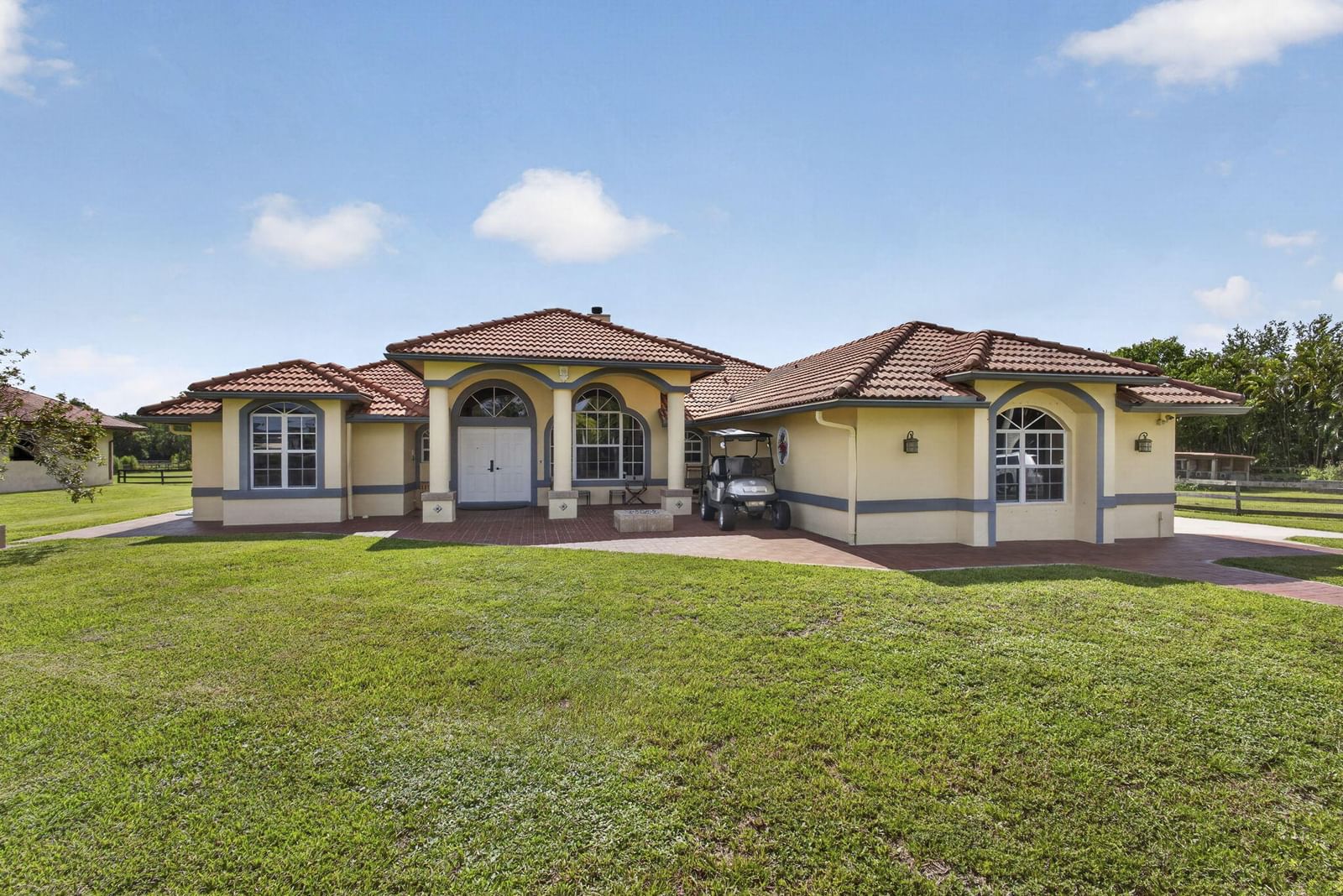 2564 Deer Run Trail, Loxahatchee, FL 33470 photo 2