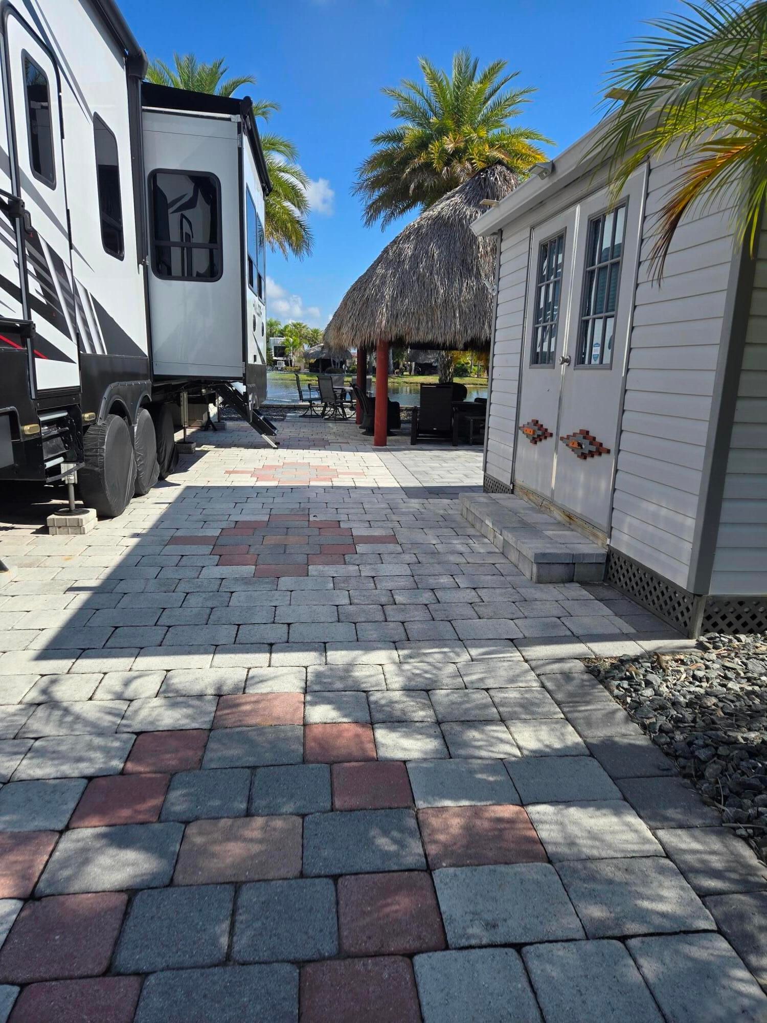 609 SW 42nd Cove, Okeechobee, FL 34974 photo 4