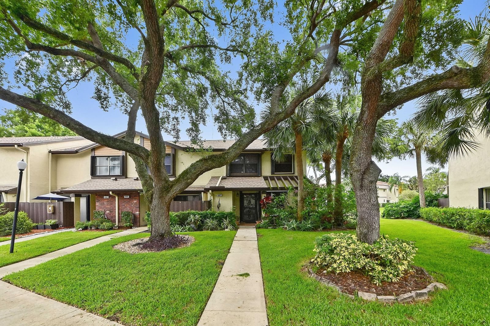 4587 Carambola Circle S #27218, Coconut Creek, FL 33066 photo 2