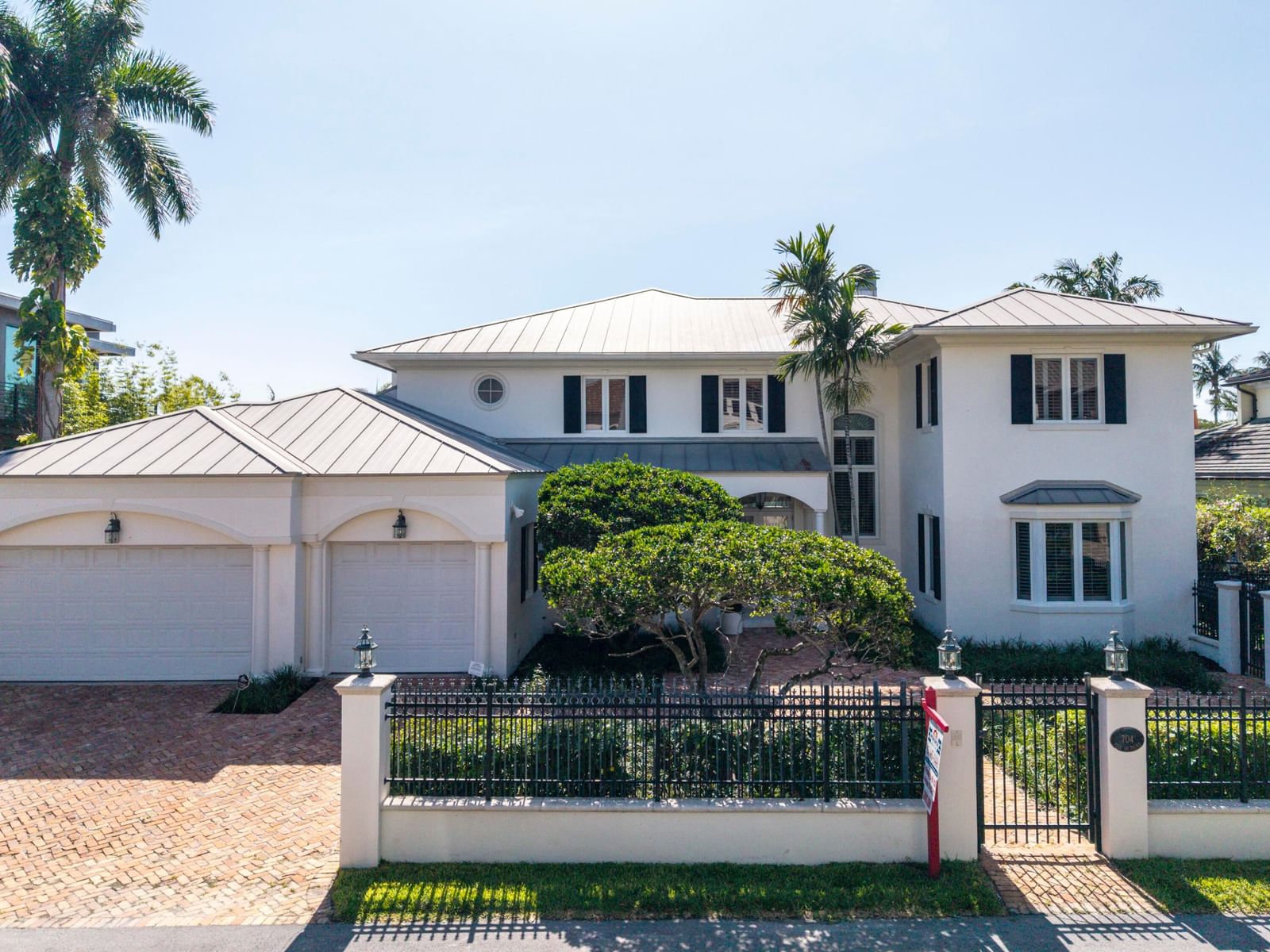 704 Isle Of Palms Drive, Fort Lauderdale, FL 33301 photo 2
