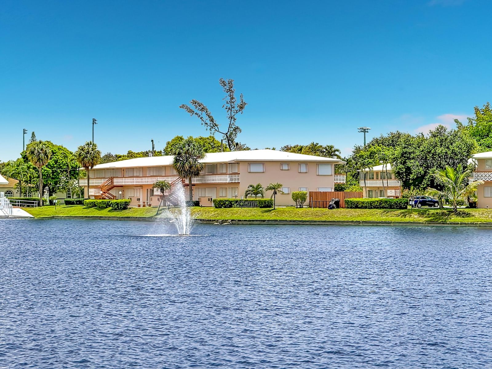 1050 SW 11th Street #L2, Hallandale Beach, FL 33009 photo 2