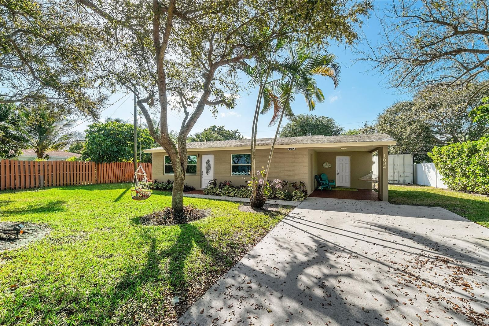 1634 NE 3rd Avenue, Delray Beach, FL 33444 photo 3