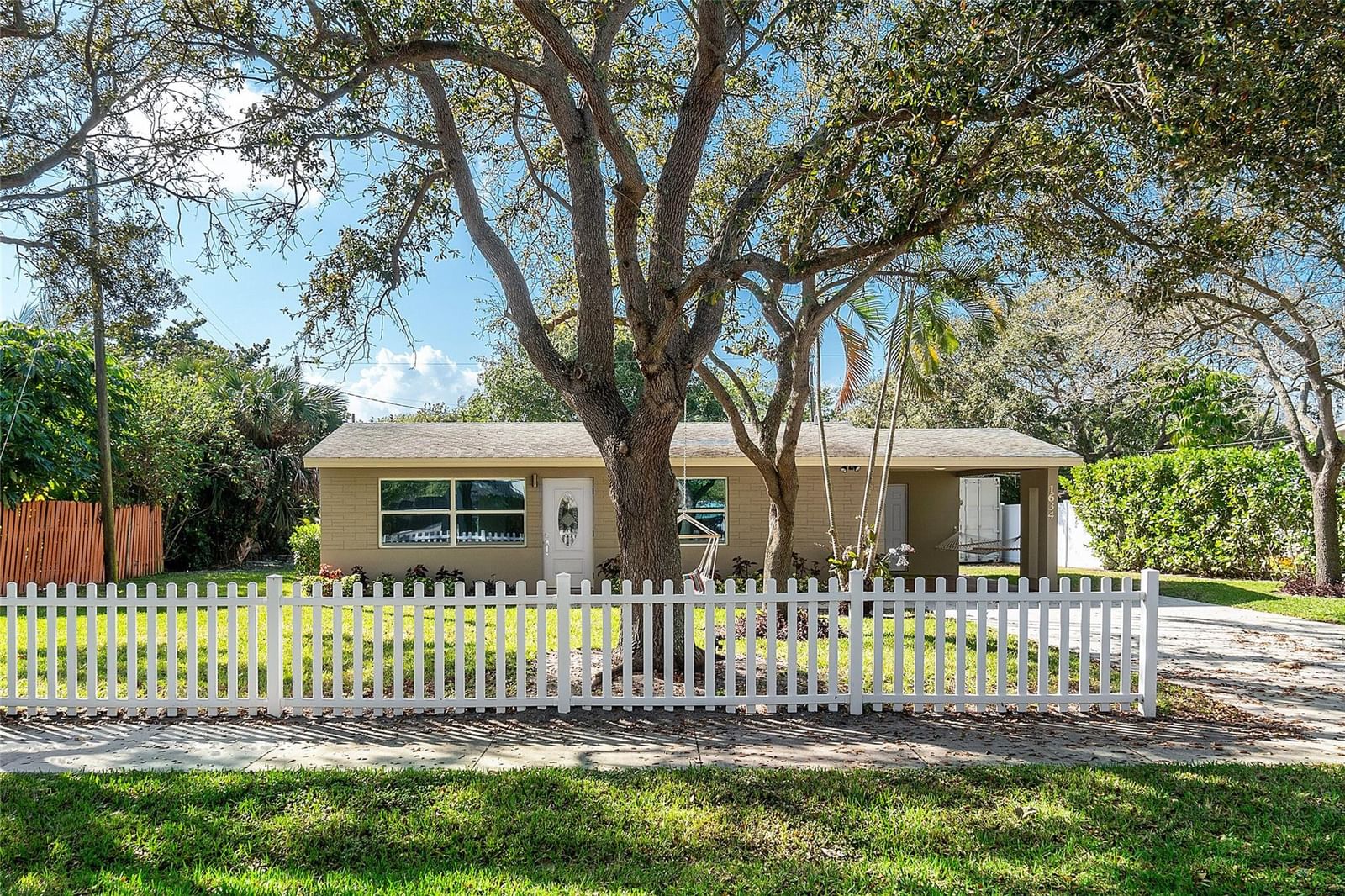 1634 NE 3rd Avenue, Delray Beach, FL 33444 photo 4