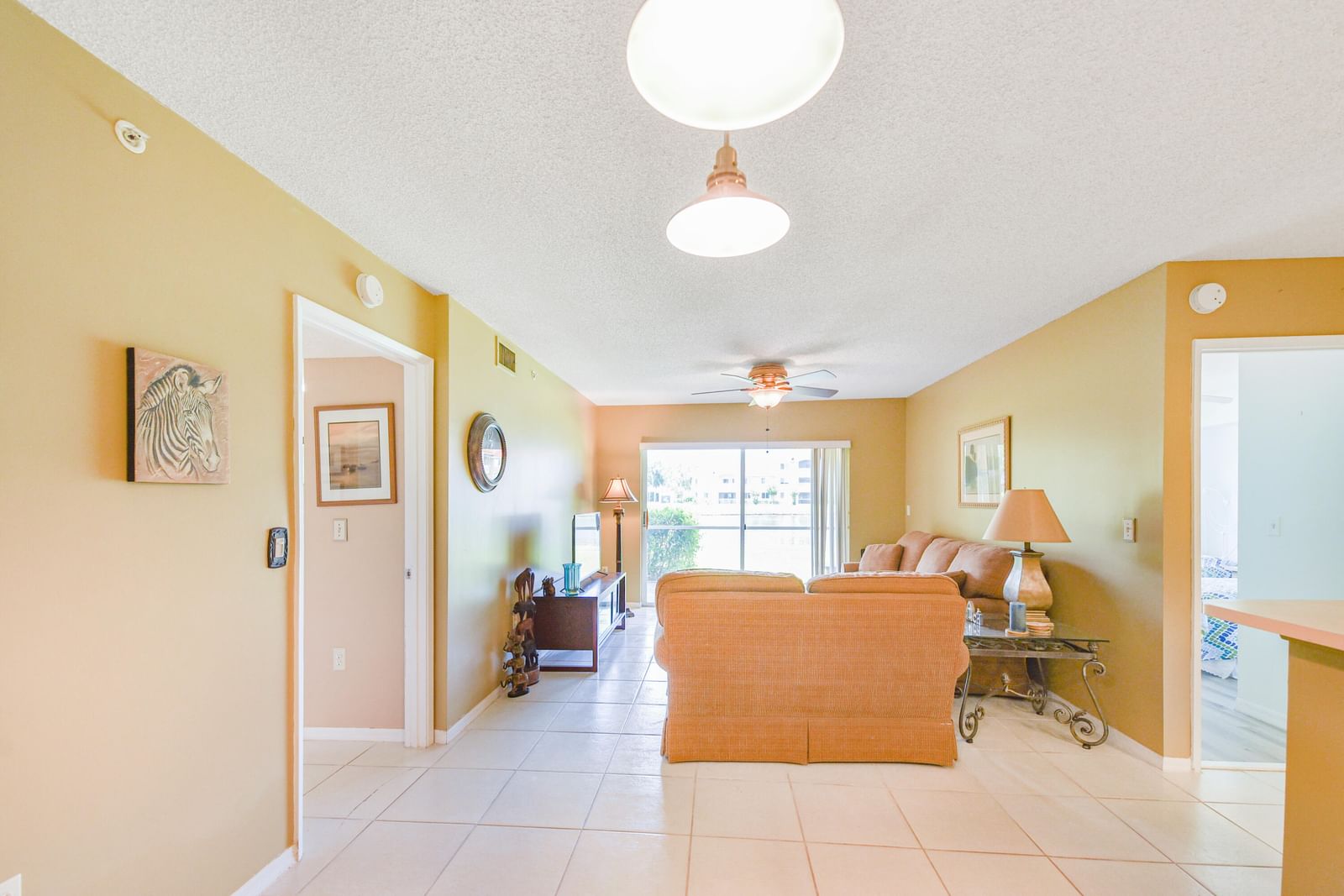 1590 S 42nd Circle #106, Vero Beach, FL 32967 photo 4