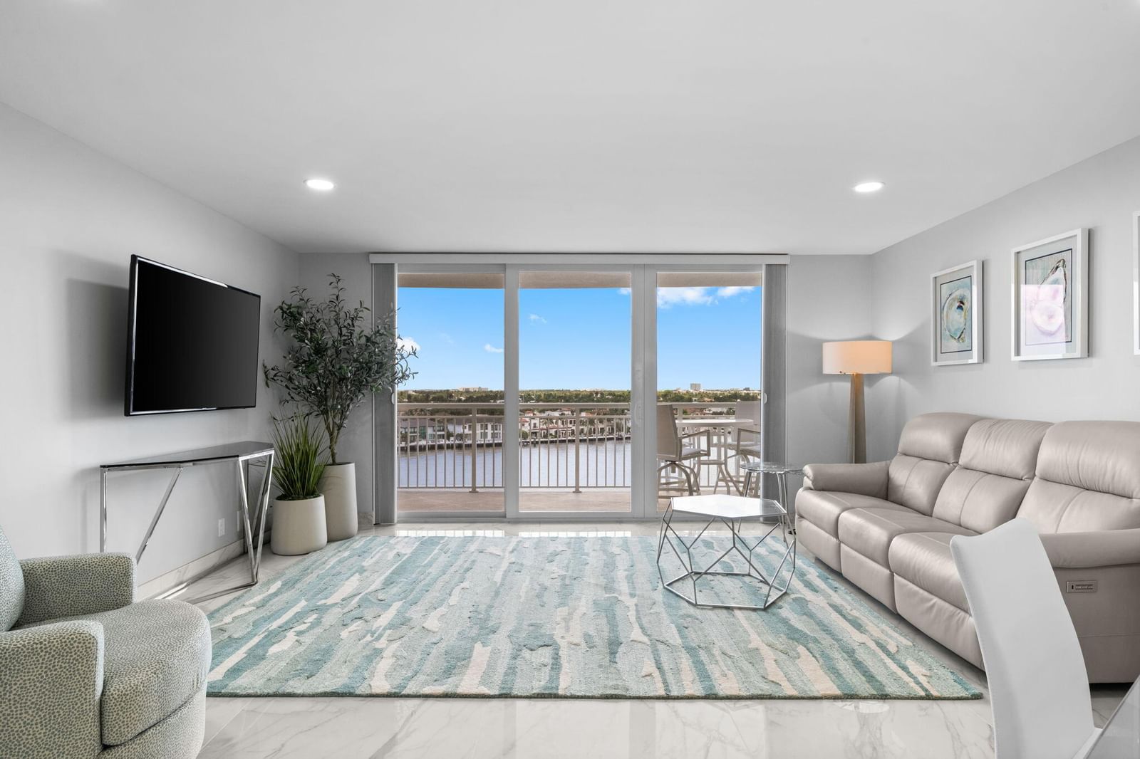 511 Bayshore Drive #910, Fort Lauderdale, FL 33304 photo 4