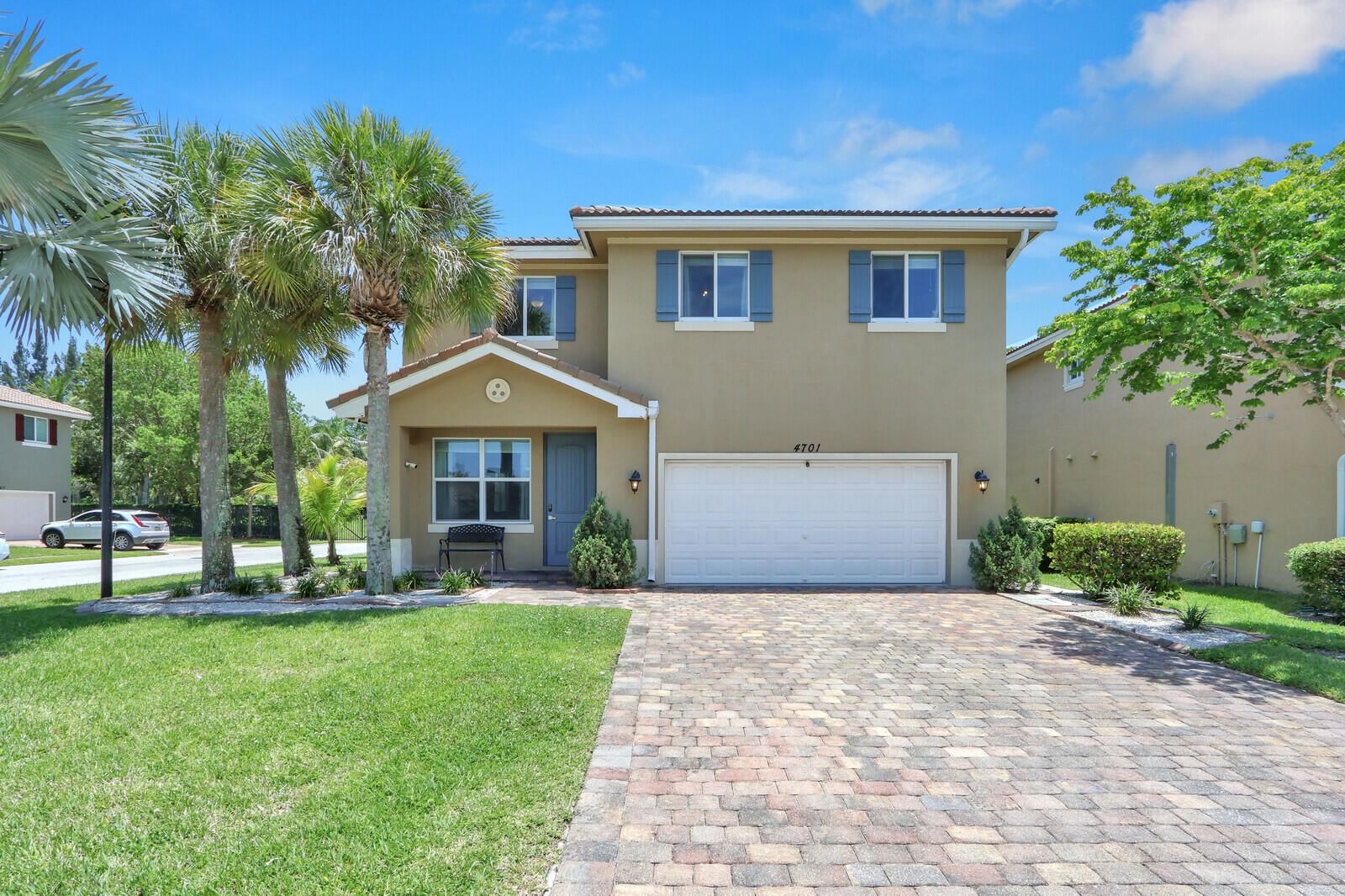 4701 Foxtail Palm Court, Greenacres, FL 33463 photo 2