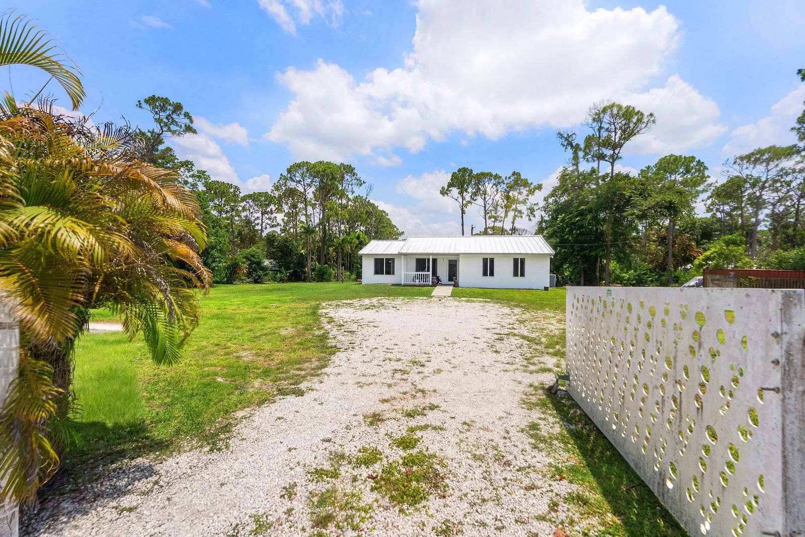 12944 68th Street N, The Acreage, FL 33412 photo 2