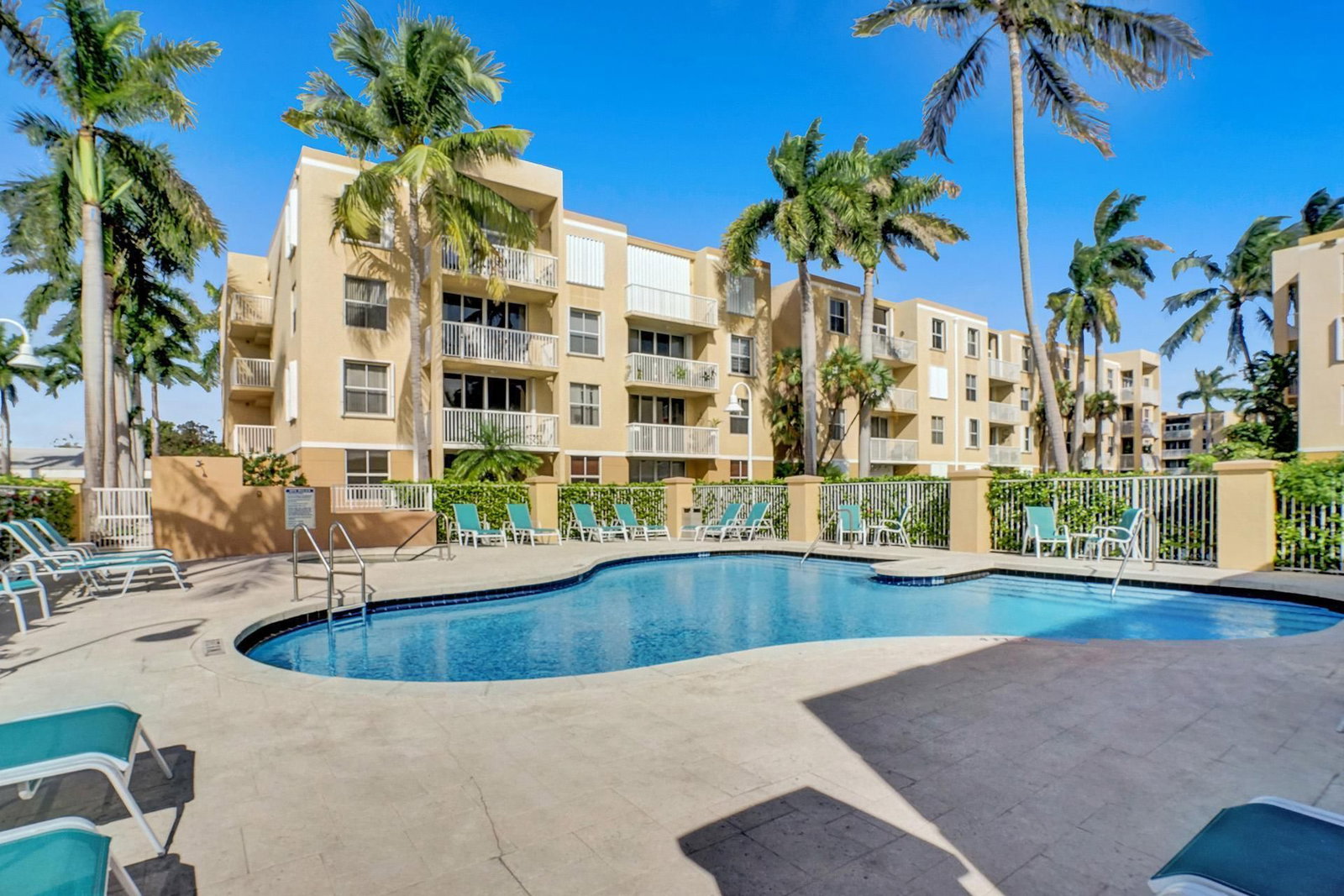 1350 SE 3rd Avenue #406, Dania Beach, FL 33004 photo 3