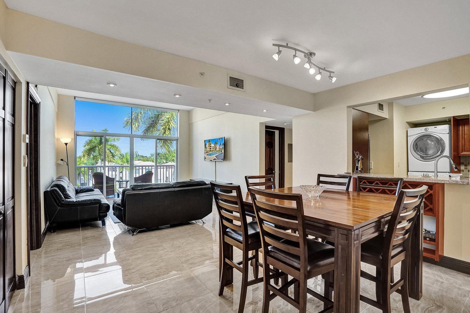 1350 SE 3rd Avenue #406, Dania Beach, FL 33004 photo 4