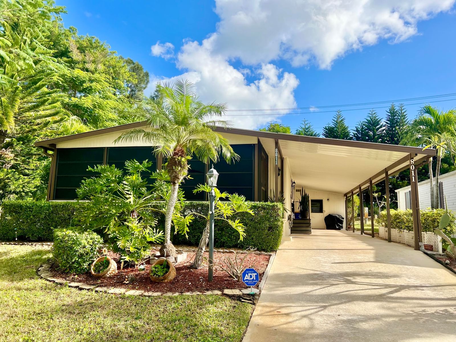 8011 SE Homestead Avenue, Hobe Sound, FL 33455 photo 2