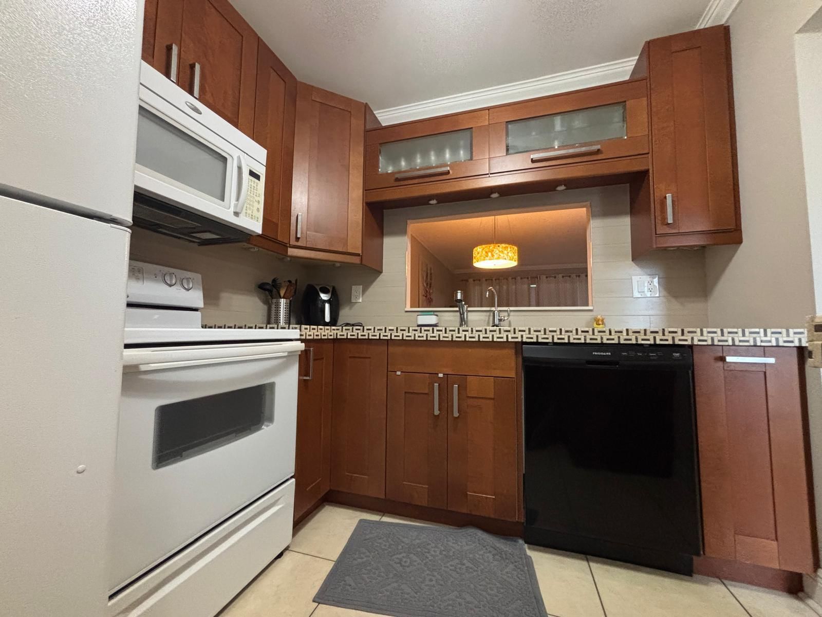 5171 W Oakland Park Boulevard #308, Lauderdale Lakes, FL 33313 photo 3