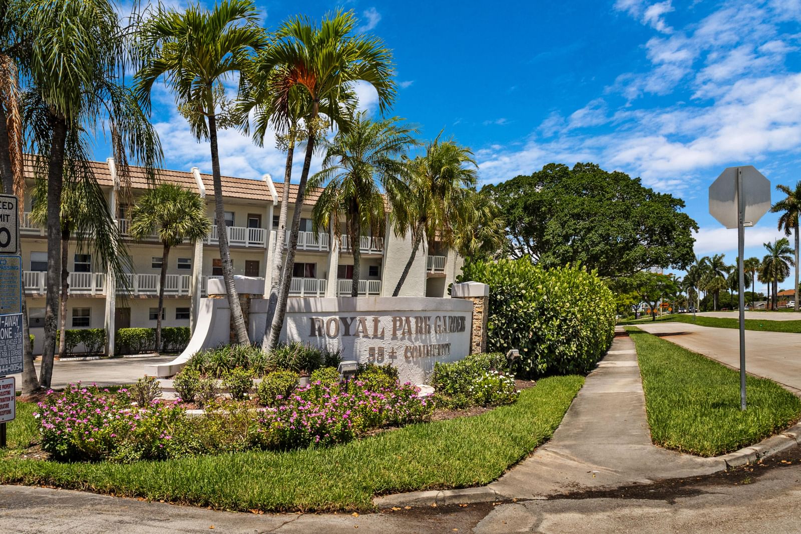6870 Royal Palm Boulevard #202m, Margate, FL 33063 photo 2