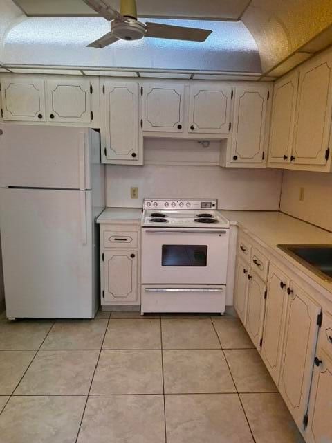 394 Brittany Drive #394, Delray Beach, FL 33446 photo 4