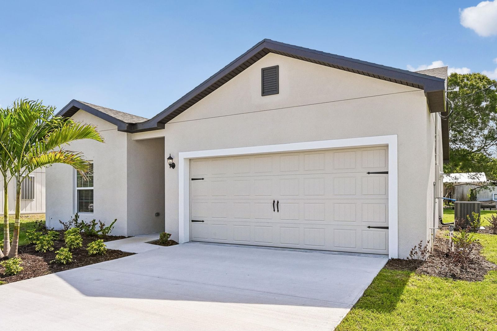 5200 Hickory Drive, Fort Pierce, FL 34982 photo 2