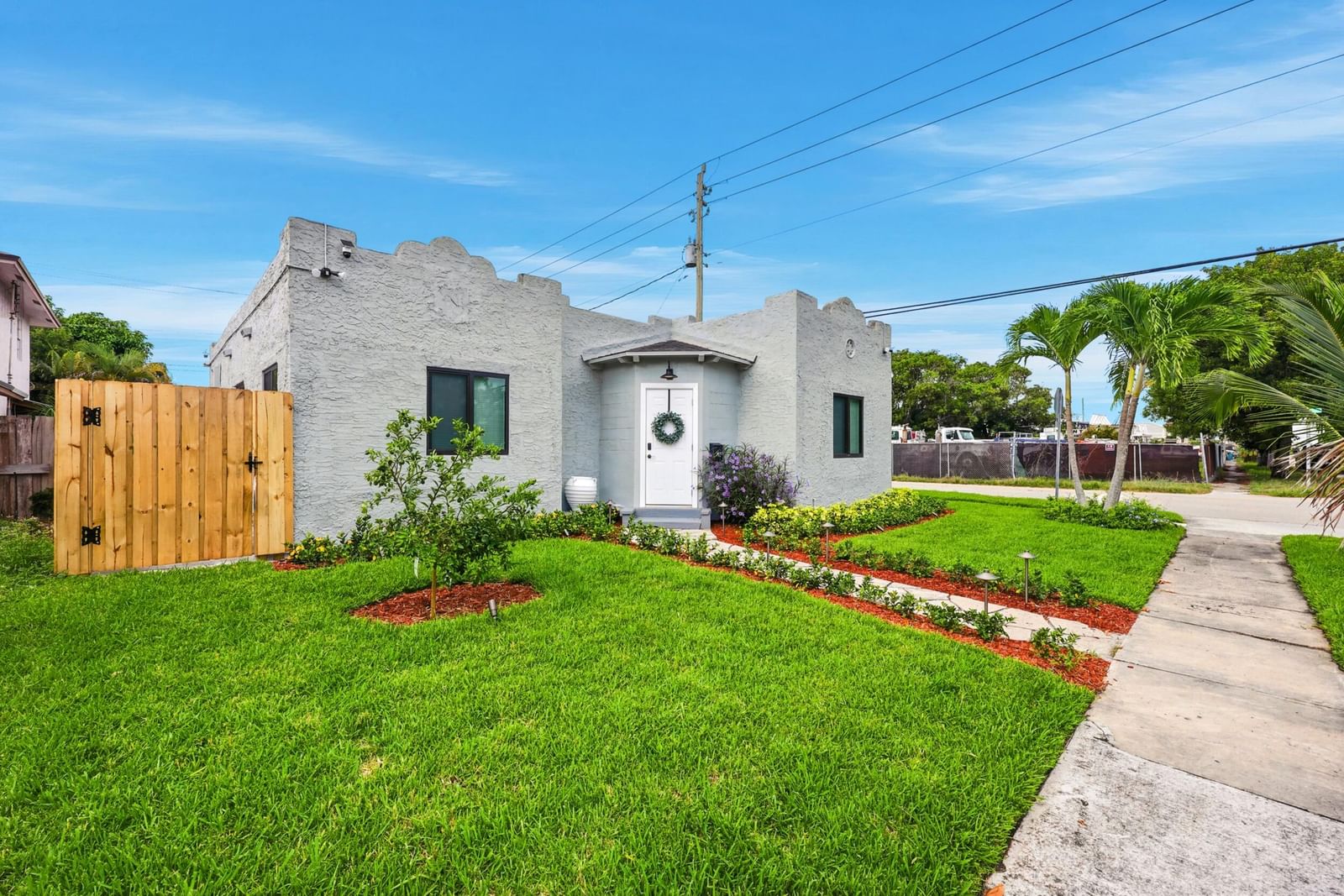 424 Putnam Road, West Palm Beach, FL 33405 photo 2