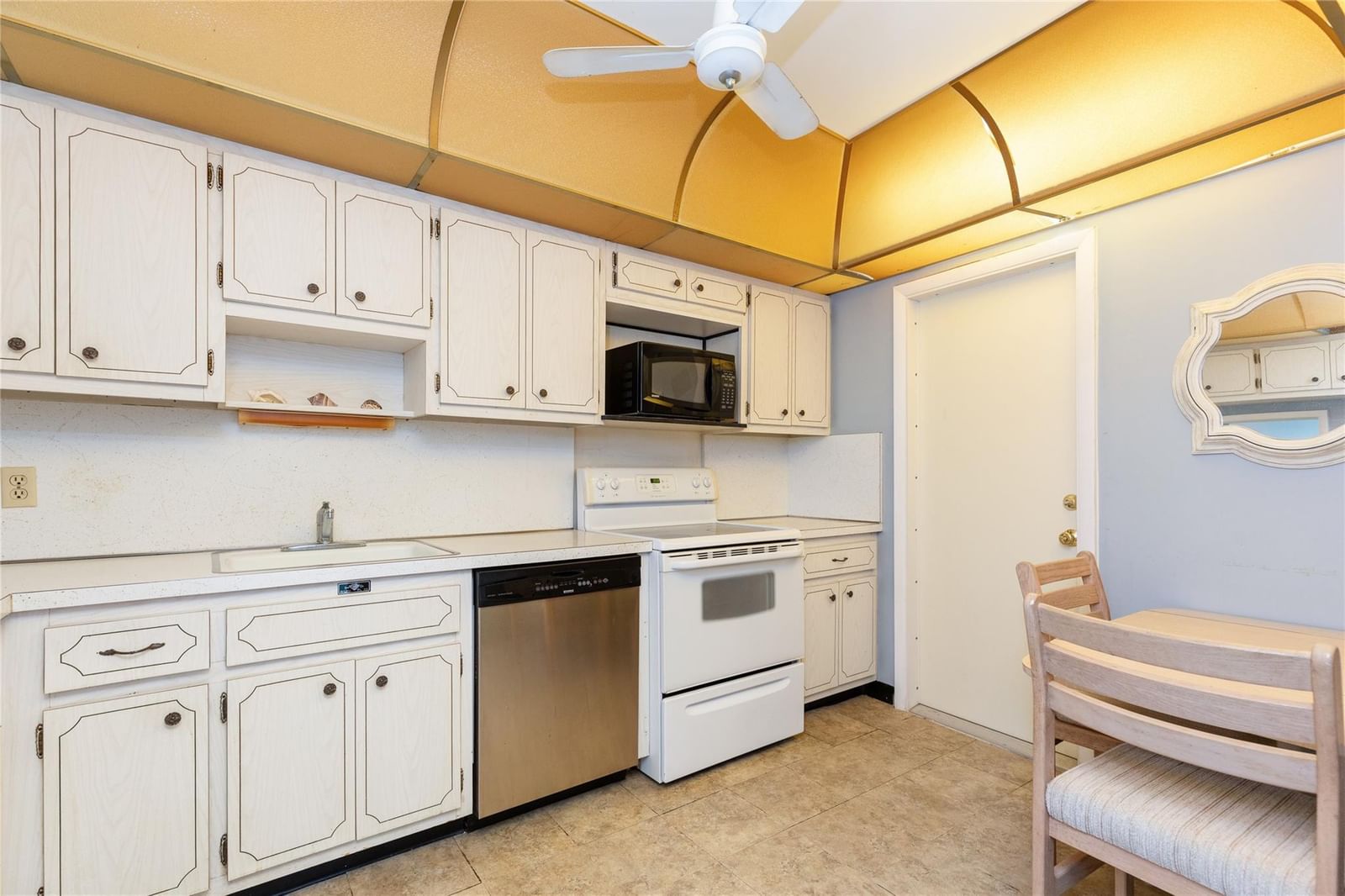 2731 NE 14th St Causeway #121, Pompano Beach, FL 33062 photo 5